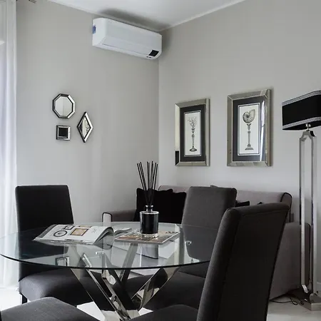 Apartment Black & Wild - Eleganza E Relax Vicino Firenze Scandicci