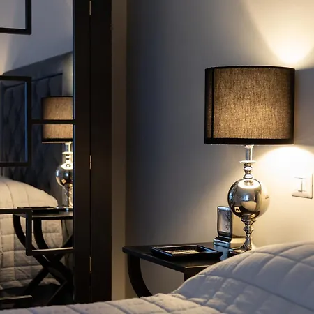 Black & Wild - Eleganza E Relax Vicino Firenze Apartment
