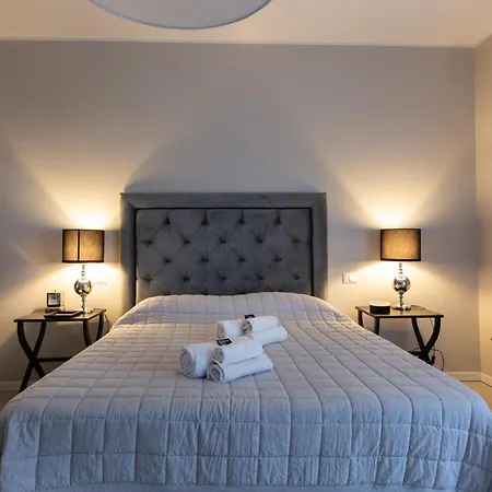 Apartment Black & Wild - Eleganza E Relax Vicino Firenze Scandicci